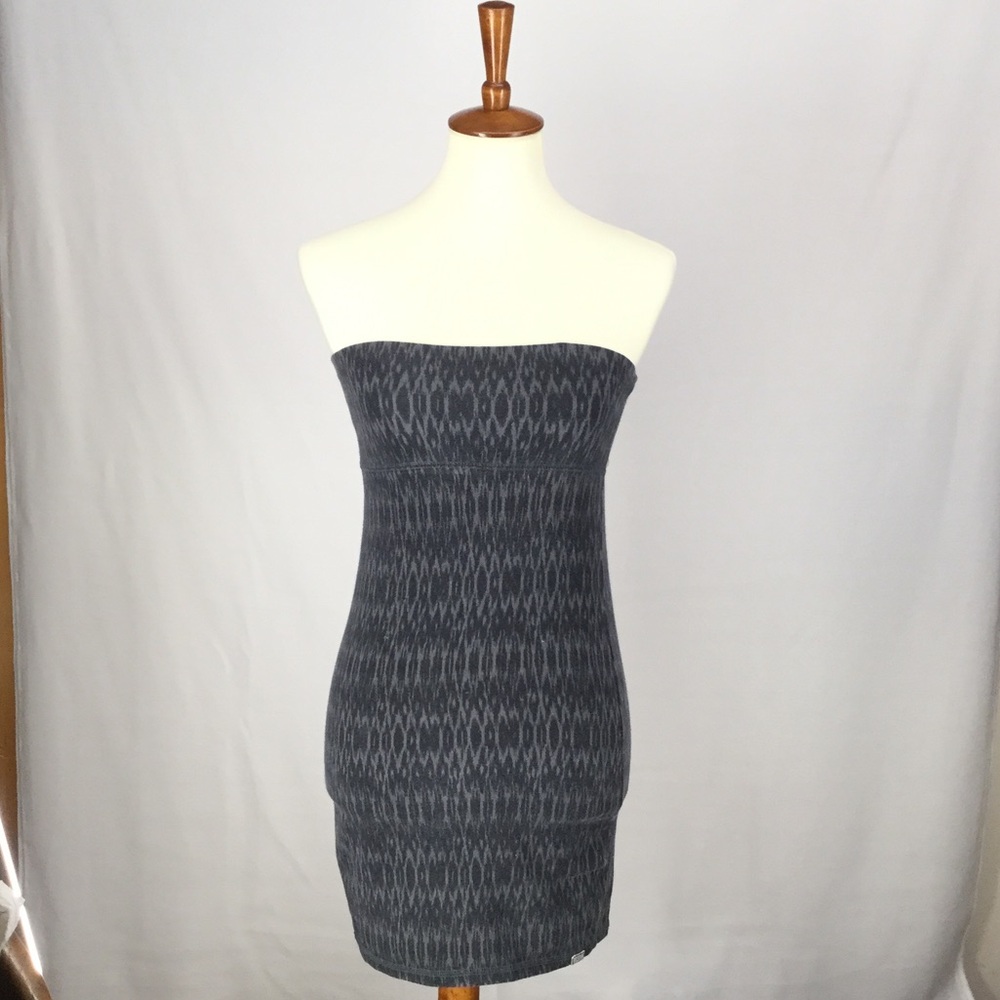 Strapless Grey Billabong Top